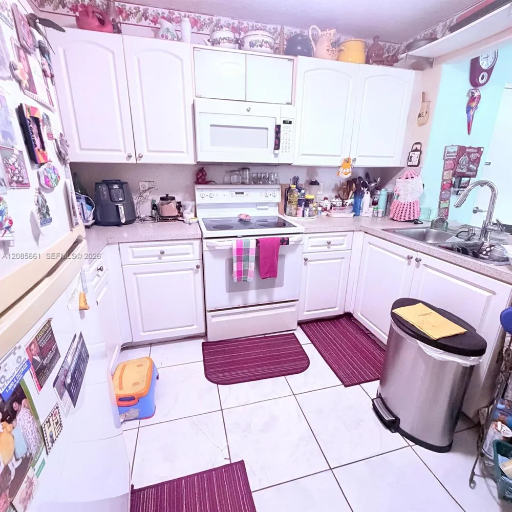 104 SW 9th St #1101 Miami, FL 33130