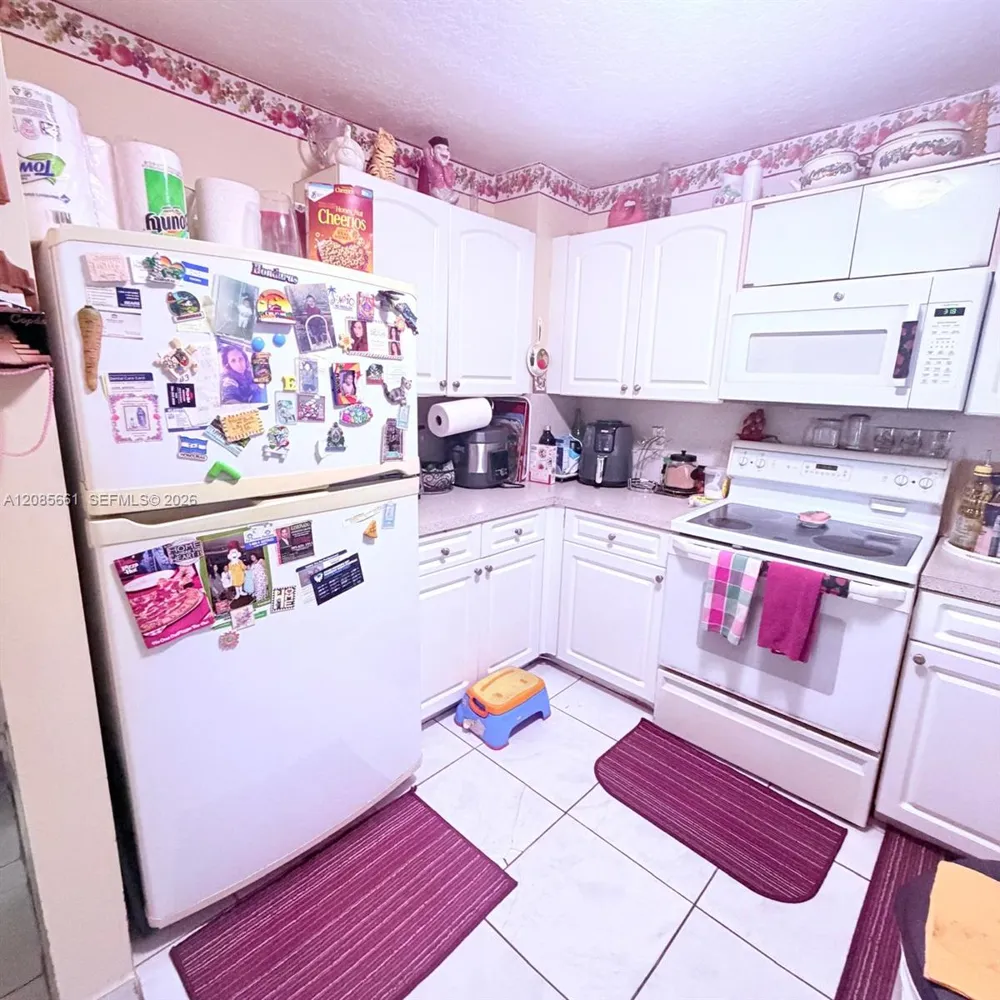 104 SW 9th St #1101 Miami, FL 33130