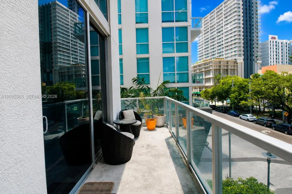 1050 Brickell Ave #222 Miami, FL 33131