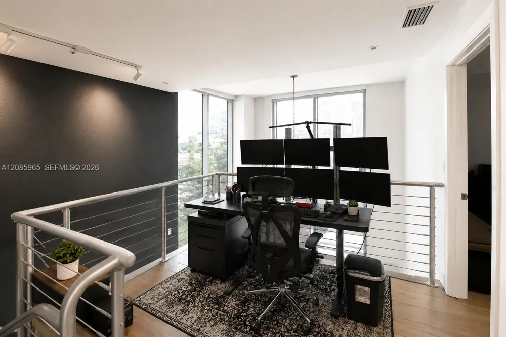 1050 Brickell Ave #222 Miami, FL 33131