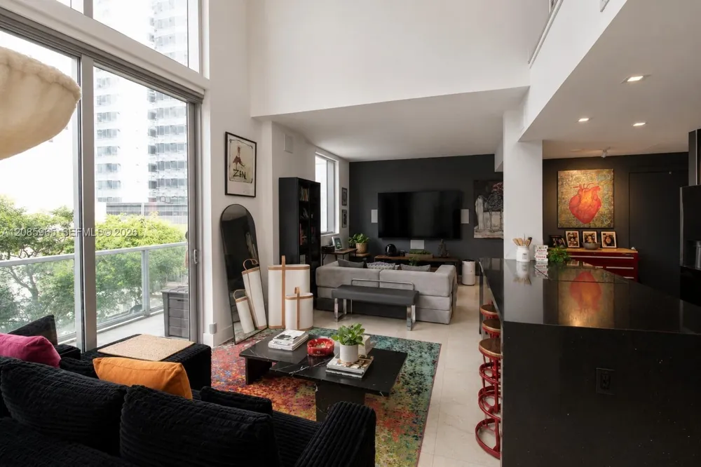 1050 Brickell Ave #222 Miami, FL 33131