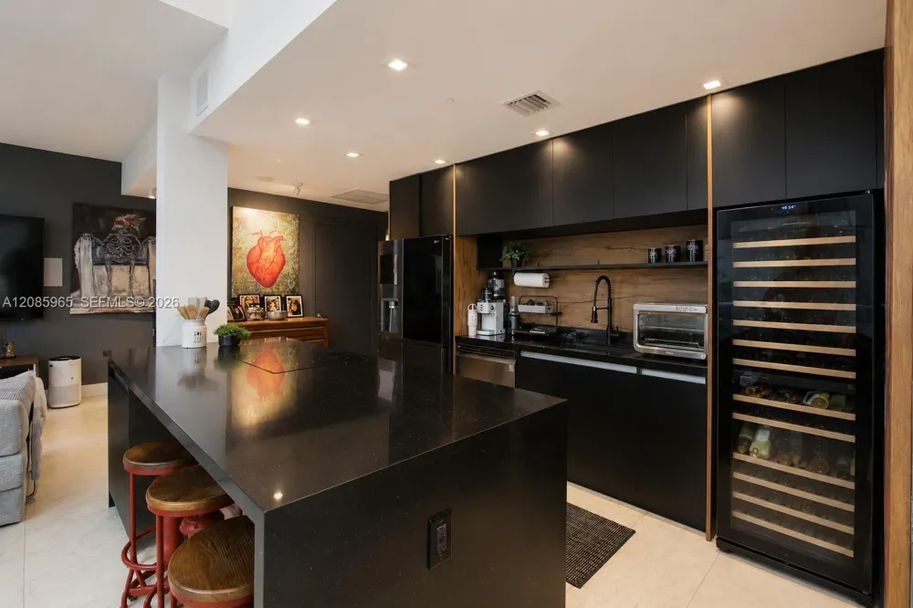 1050 Brickell Ave #222 Miami, FL 33131