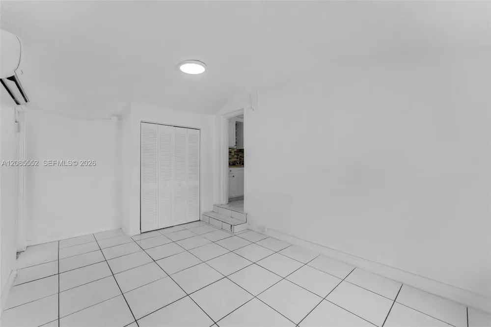 201 SW 51st Ct #5 Miami, FL 33134