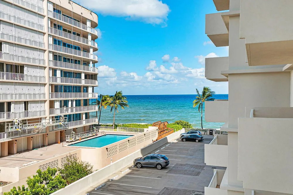 3215 S OCEAN BOULEVARD #302 Highland Beach, FL 33487
