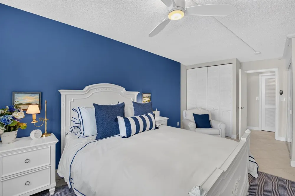 3215 S OCEAN BOULEVARD #302 Highland Beach, FL 33487