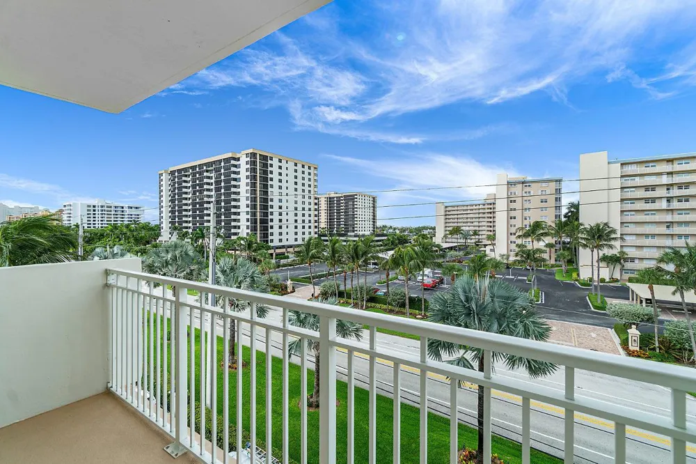3215 S OCEAN BOULEVARD #302 Highland Beach, FL 33487