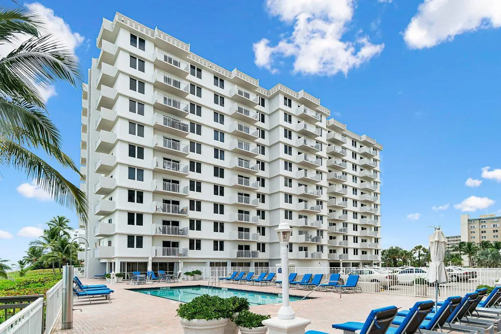 3215 S OCEAN BOULEVARD #302 Highland Beach, FL 33487