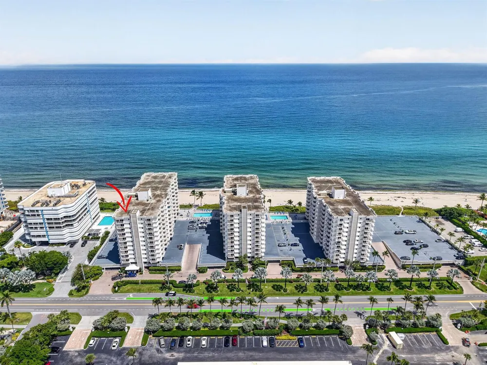 3215 S OCEAN BOULEVARD #302 Highland Beach, FL 33487