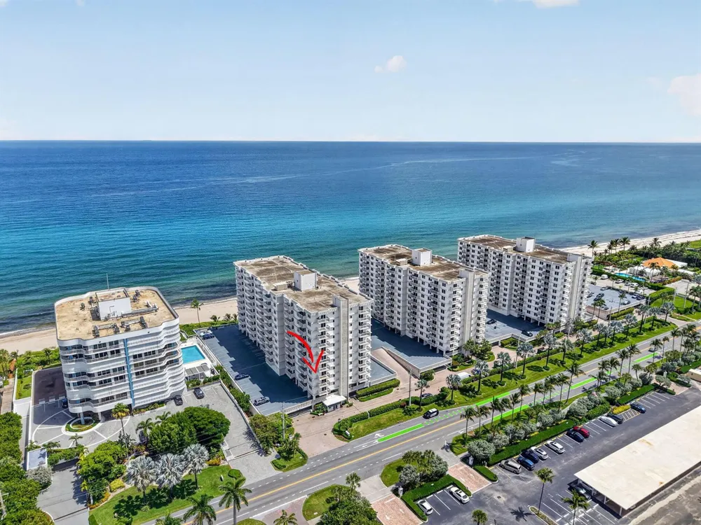 3215 S OCEAN BOULEVARD #302 Highland Beach, FL 33487