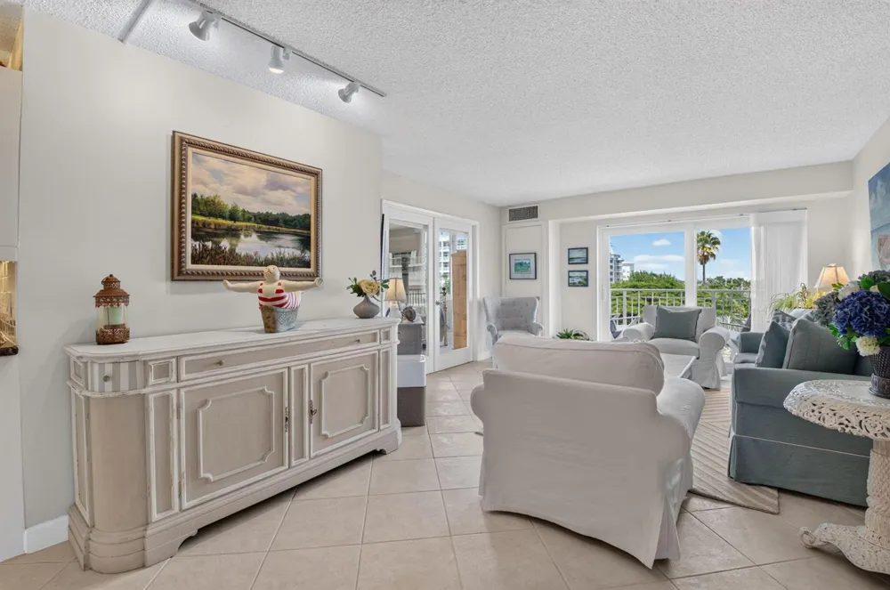 3215 S OCEAN BOULEVARD #302 Highland Beach, FL 33487