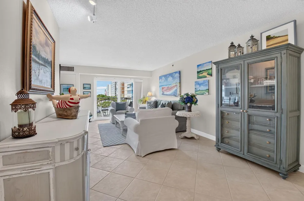 3215 S OCEAN BOULEVARD #302 Highland Beach, FL 33487