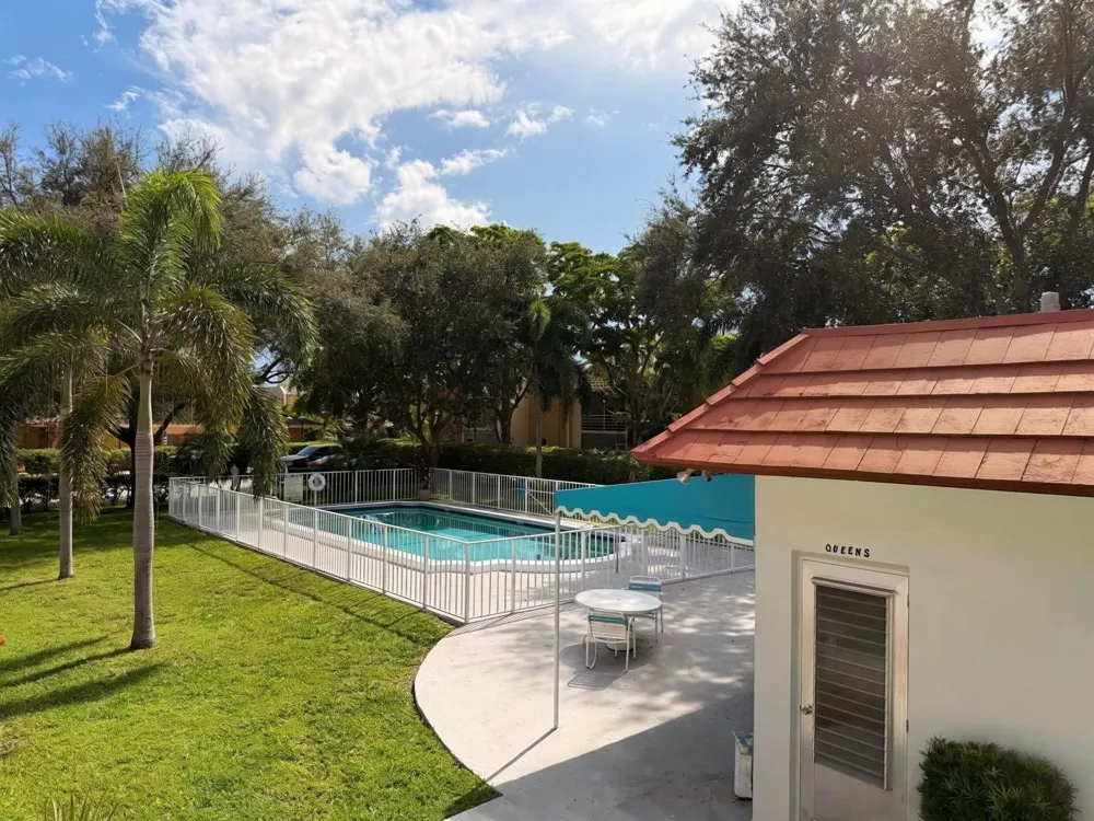 899 SE 2ND AVENUE #207 Deerfield Beach, FL 33441