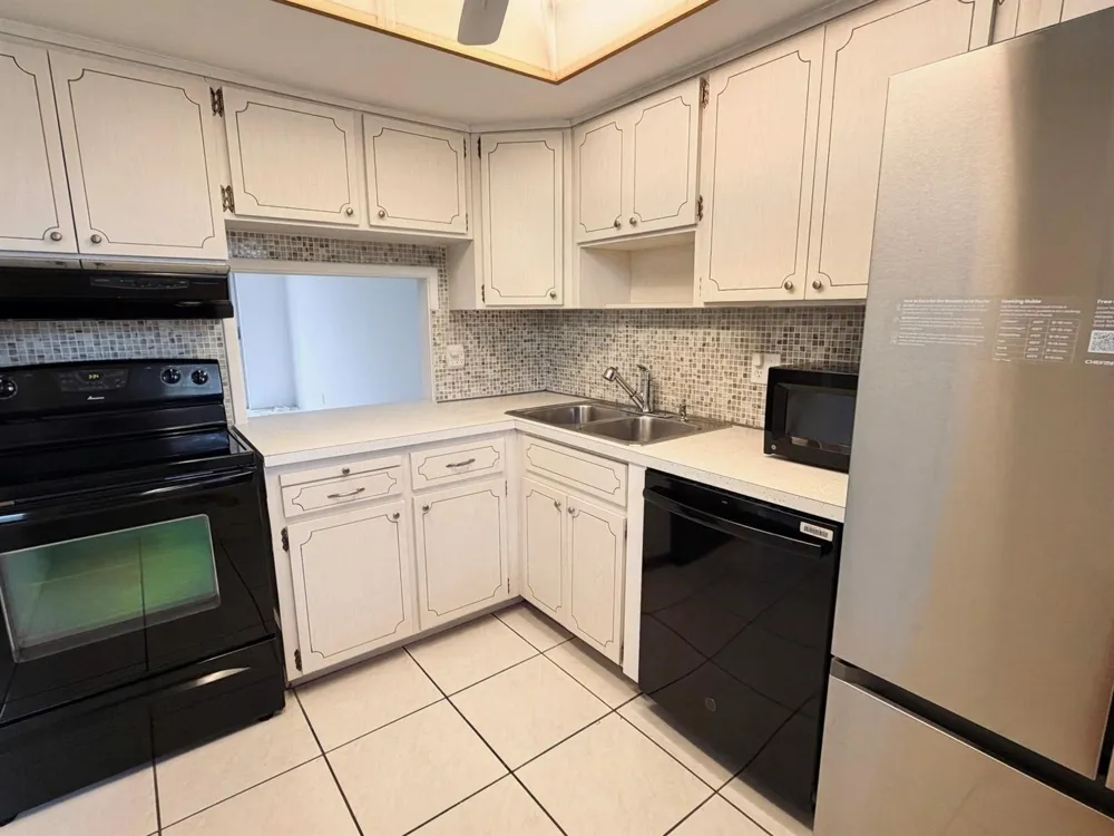 899 SE 2ND AVENUE #207 Deerfield Beach, FL 33441