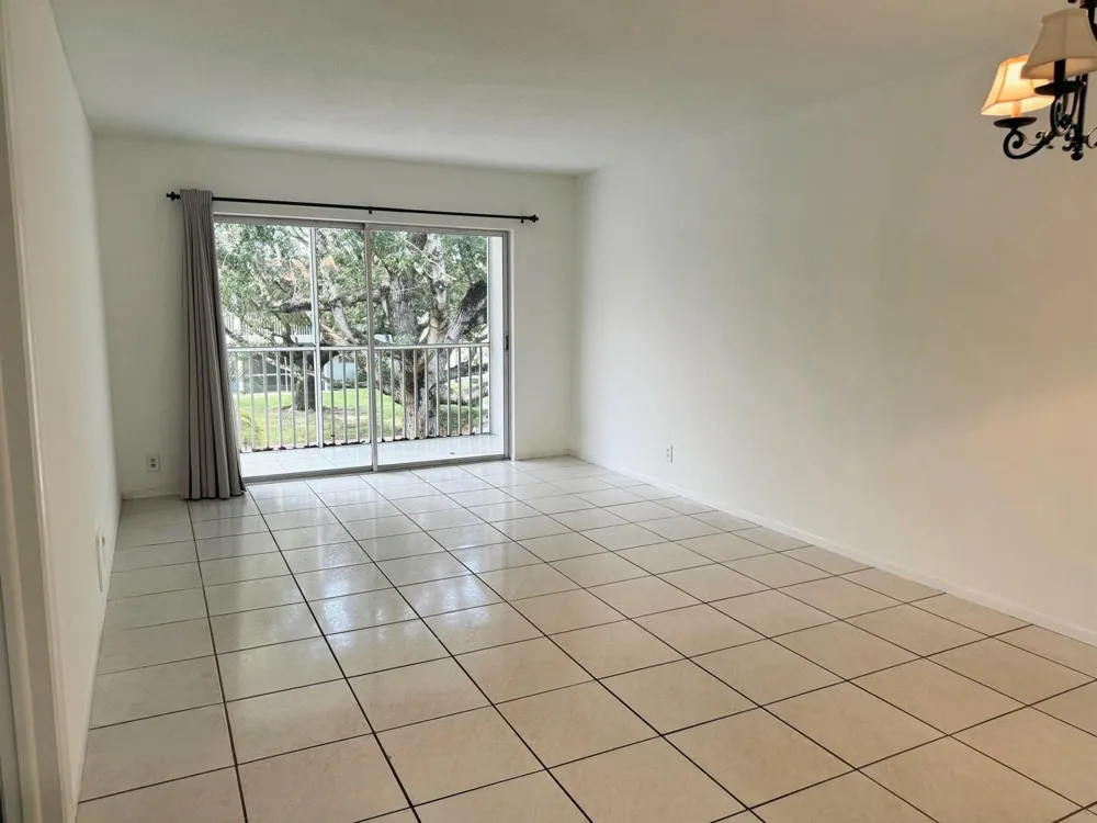 899 SE 2ND AVENUE #207 Deerfield Beach, FL 33441