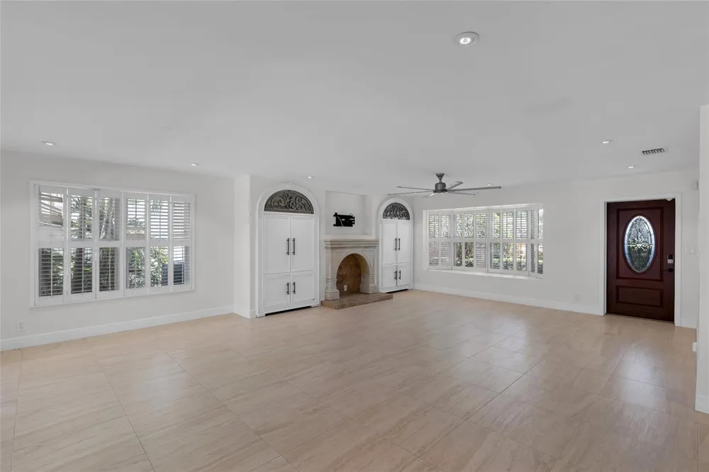 2401 NE 47TH STREET Lighthouse Point, FL 33064
