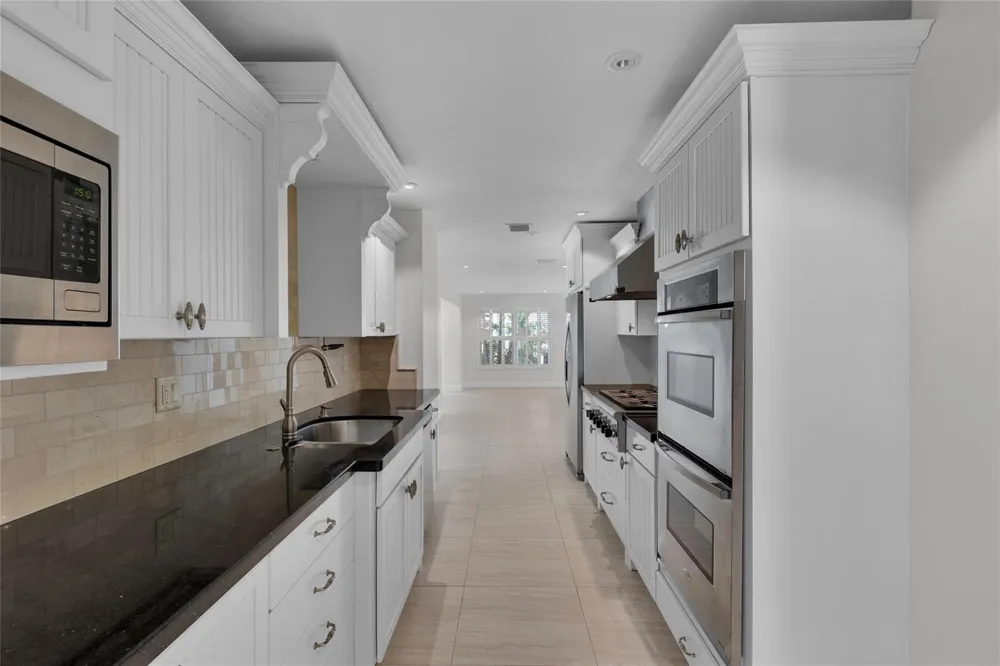 2401 NE 47TH STREET Lighthouse Point, FL 33064