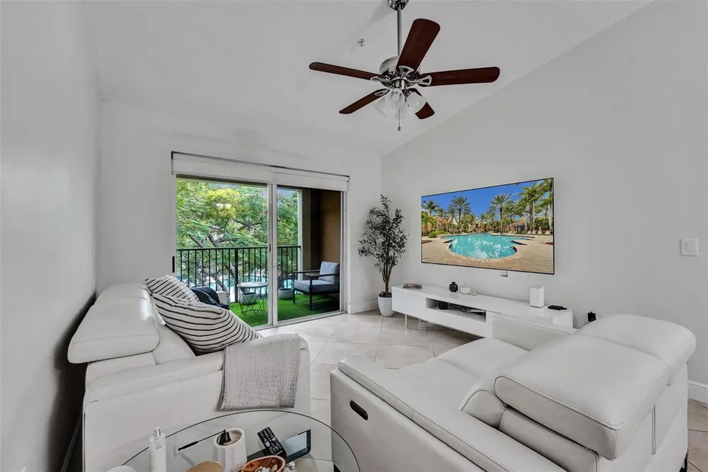 7940 NOB HILL ROAD #304 Tamarac, FL 33321