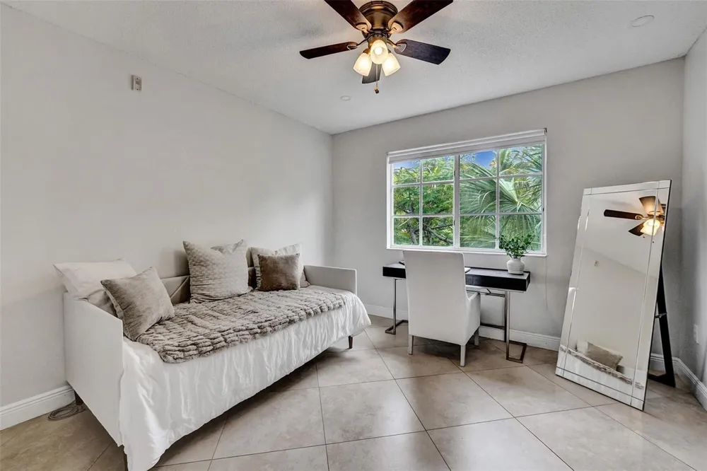 7940 NOB HILL ROAD #304 Tamarac, FL 33321