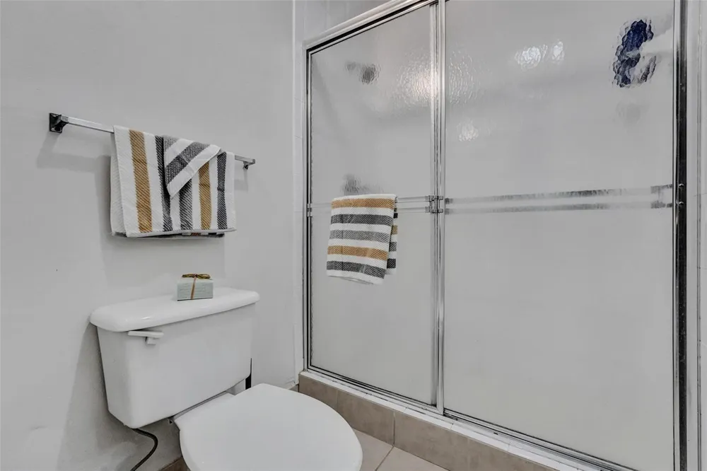 7940 NOB HILL ROAD #304 Tamarac, FL 33321