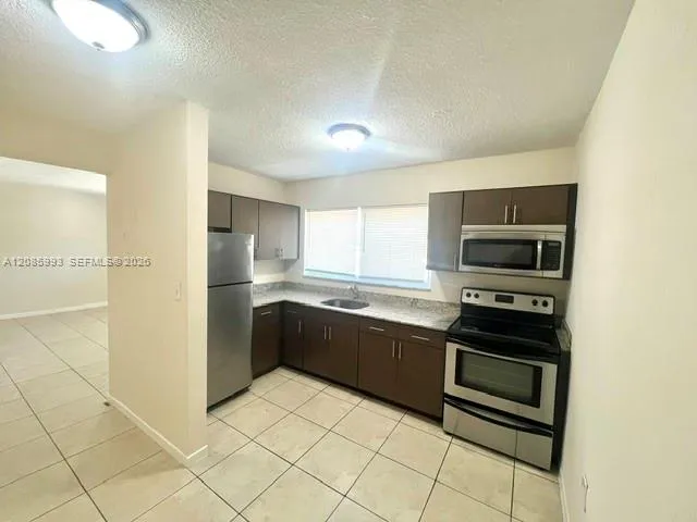 7626 NE 6th Ct #5 Miami, FL 33138