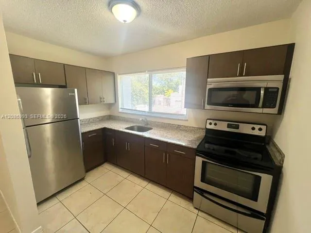 7626 NE 6th Ct #5 Miami, FL 33138