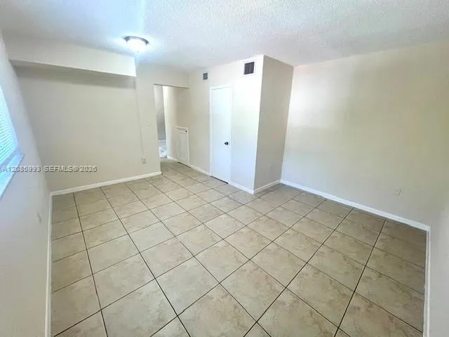 7626 NE 6th Ct #5 Miami, FL 33138