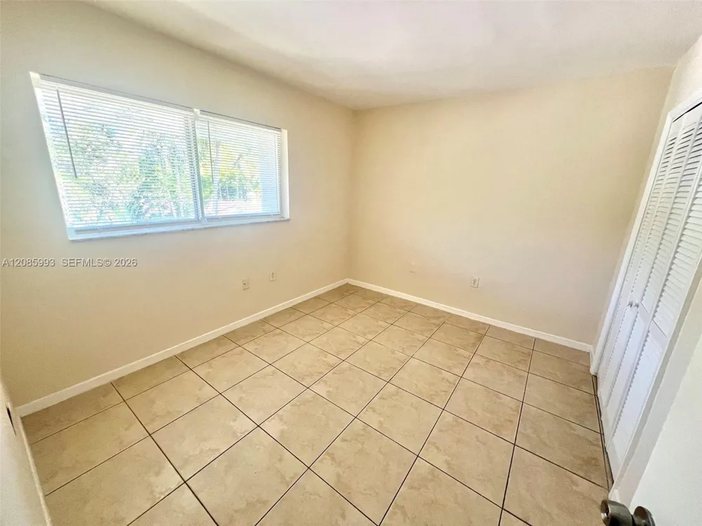 7626 NE 6th Ct #5 Miami, FL 33138