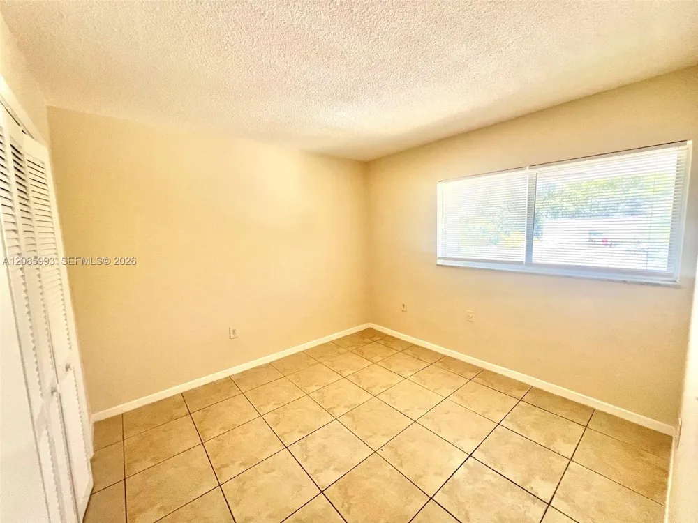 7626 NE 6th Ct #5 Miami, FL 33138