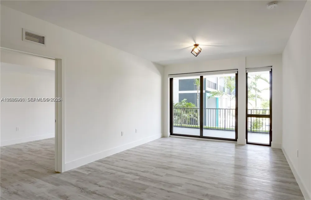 4400 Sunrise Blvd #S2-A Plantation, FL 33317