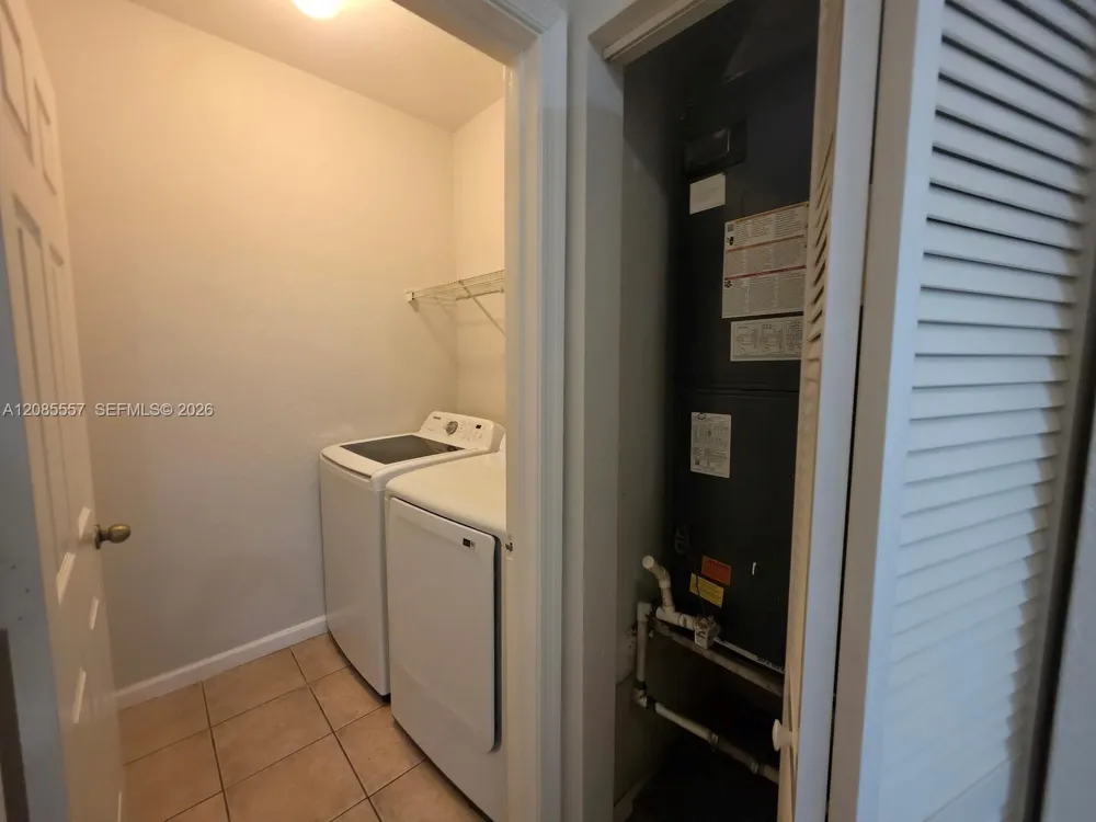 807 Santa Catalina Cir North Lauderdale, FL 33068