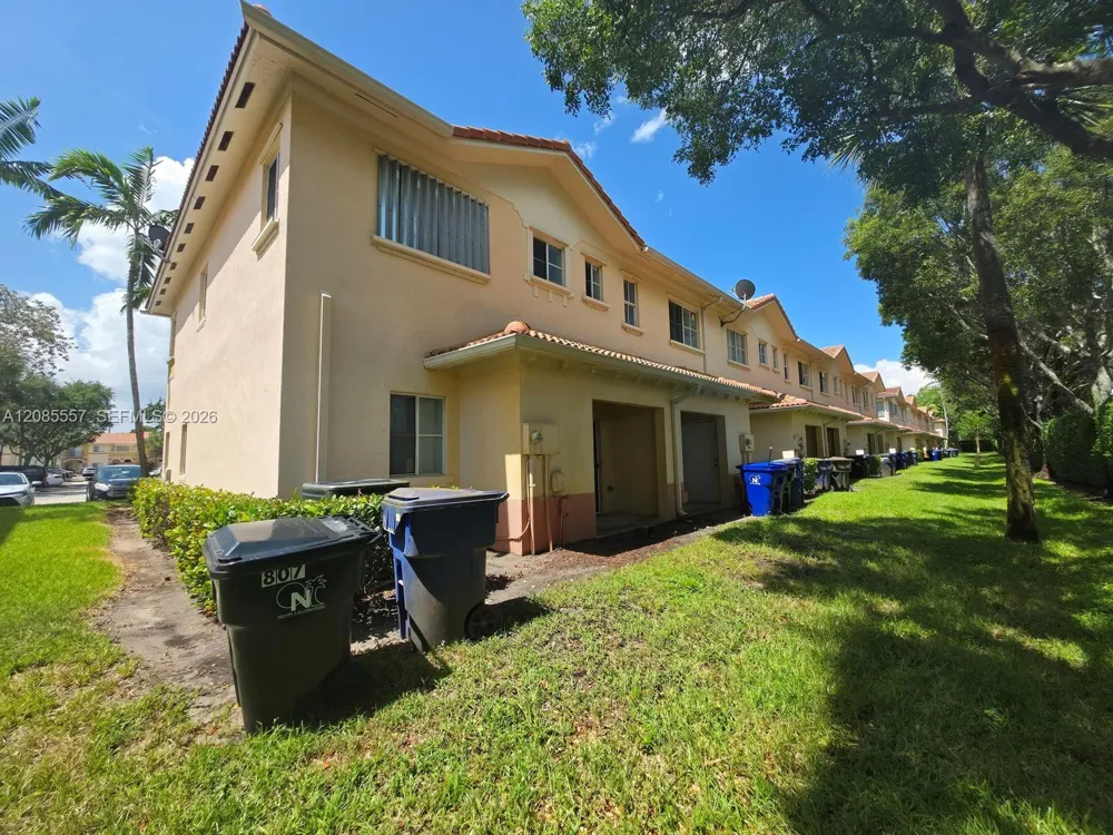 807 Santa Catalina Cir North Lauderdale, FL 33068