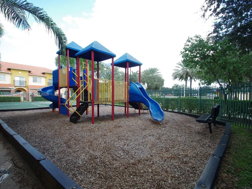 807 Santa Catalina Cir North Lauderdale, FL 33068