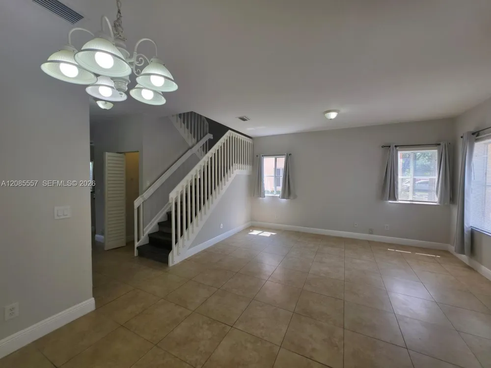 807 Santa Catalina Cir North Lauderdale, FL 33068