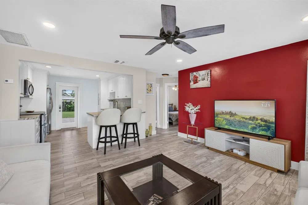 216 E 24TH STREET Riviera Beach, FL 33404