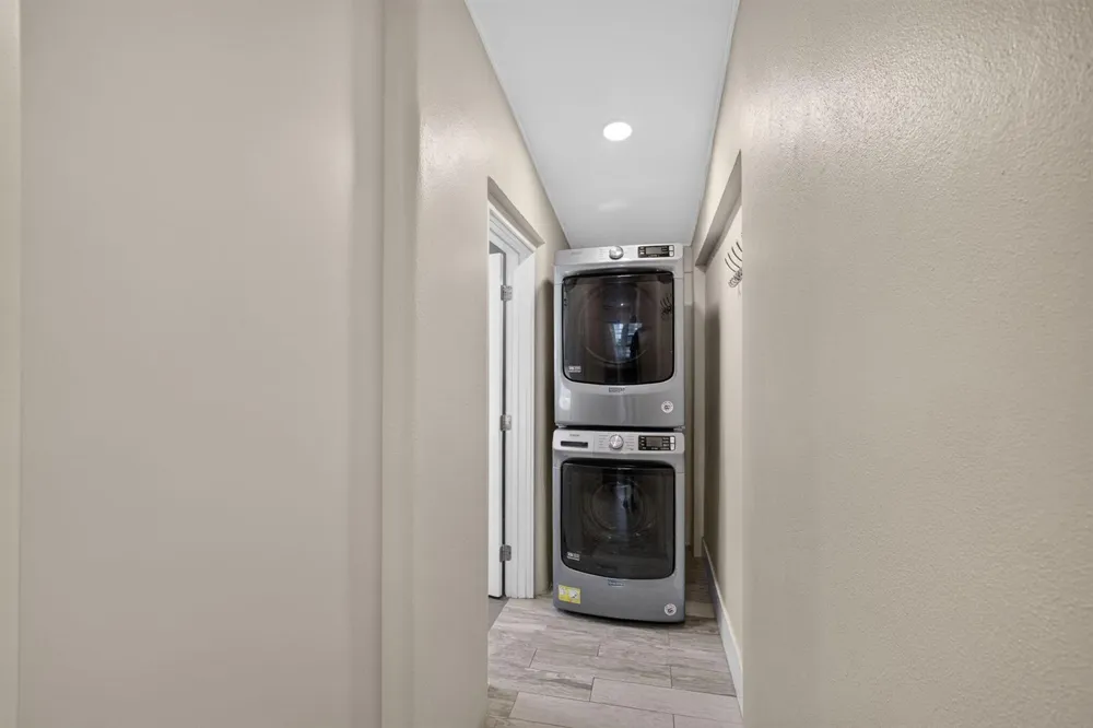 216 E 24TH STREET Riviera Beach, FL 33404