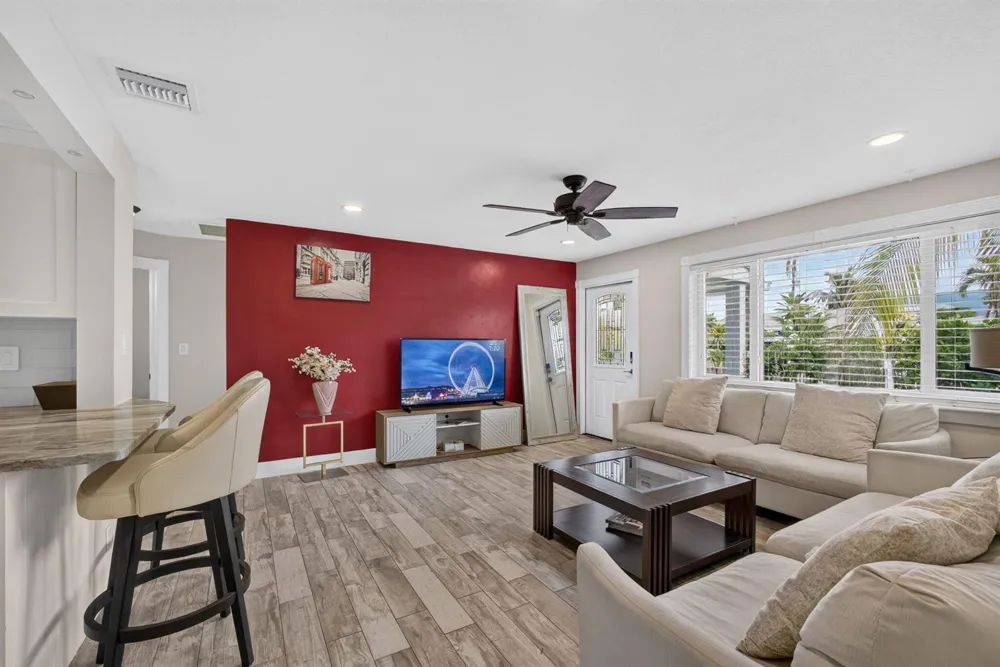 216 E 24TH STREET Riviera Beach, FL 33404