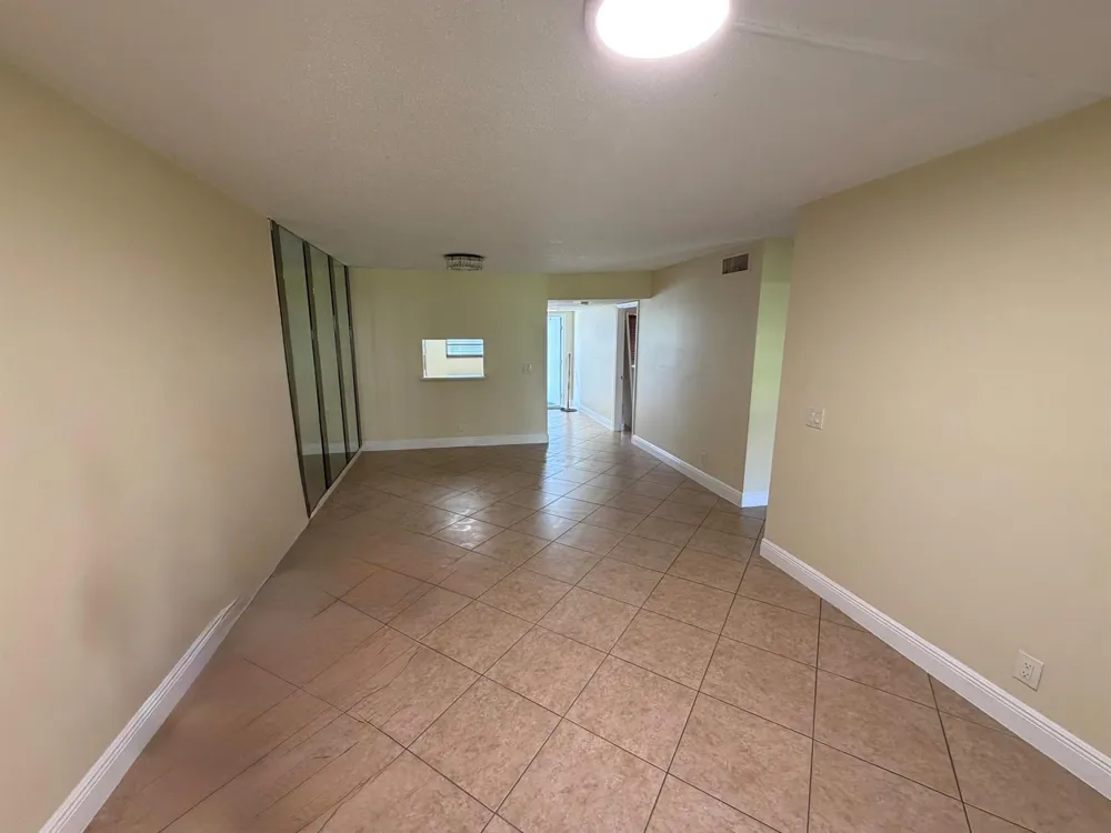 2929 Zorno Way #104 Delray Beach, FL 33445