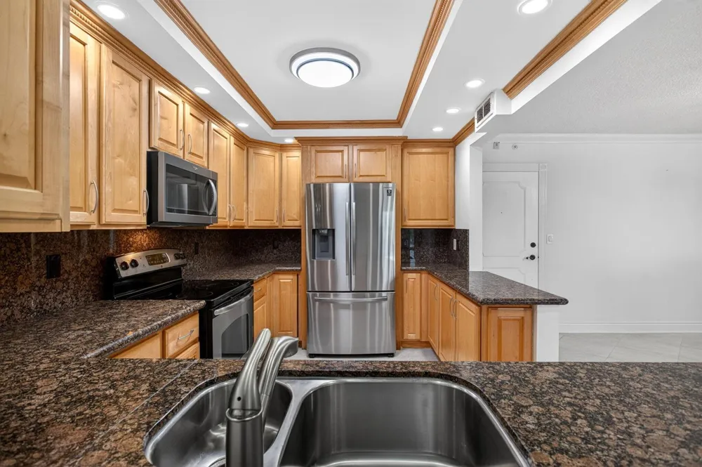 405 OCEAN BOULEVARD #507 Pompano Beach, FL 33062