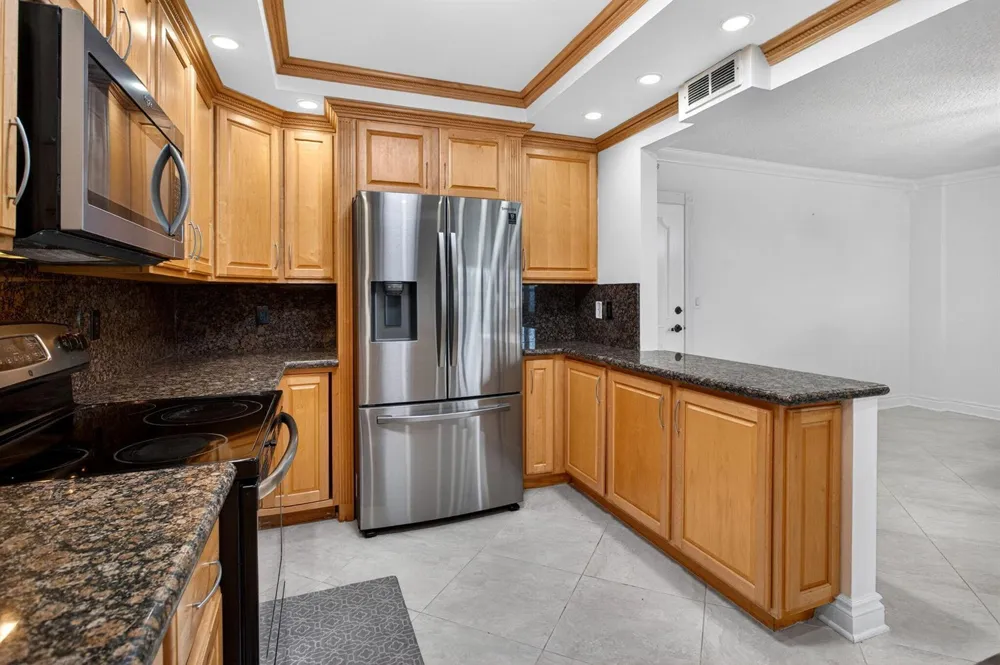 405 OCEAN BOULEVARD #507 Pompano Beach, FL 33062