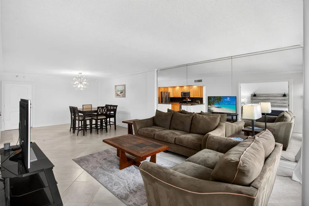 405 OCEAN BOULEVARD #507 Pompano Beach, FL 33062