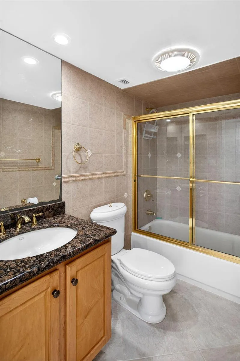 405 OCEAN BOULEVARD #507 Pompano Beach, FL 33062