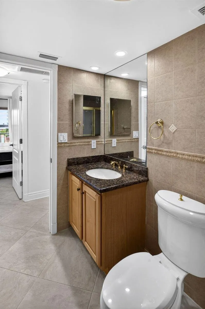 405 OCEAN BOULEVARD #507 Pompano Beach, FL 33062
