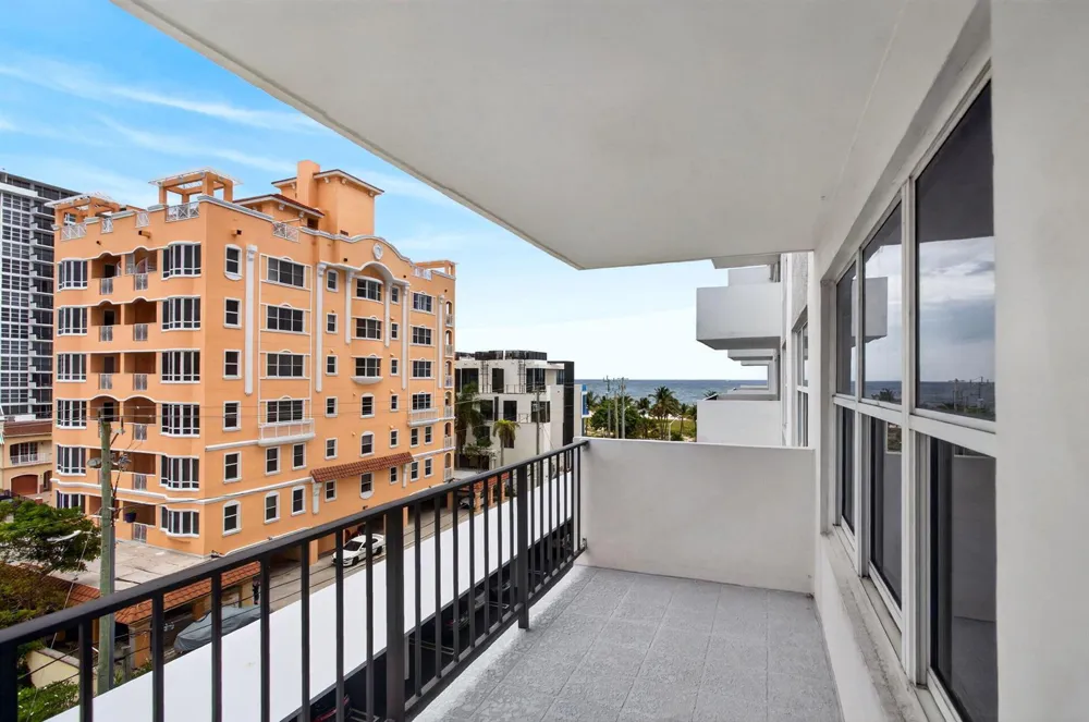 405 OCEAN BOULEVARD #507 Pompano Beach, FL 33062