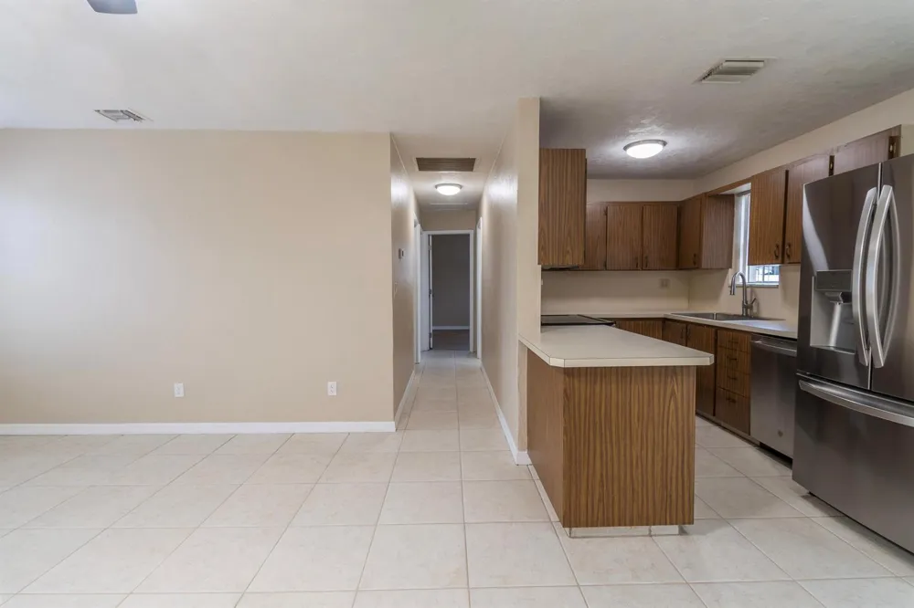 2032 WORTHINGTON ROAD West Palm Beach, FL 33409