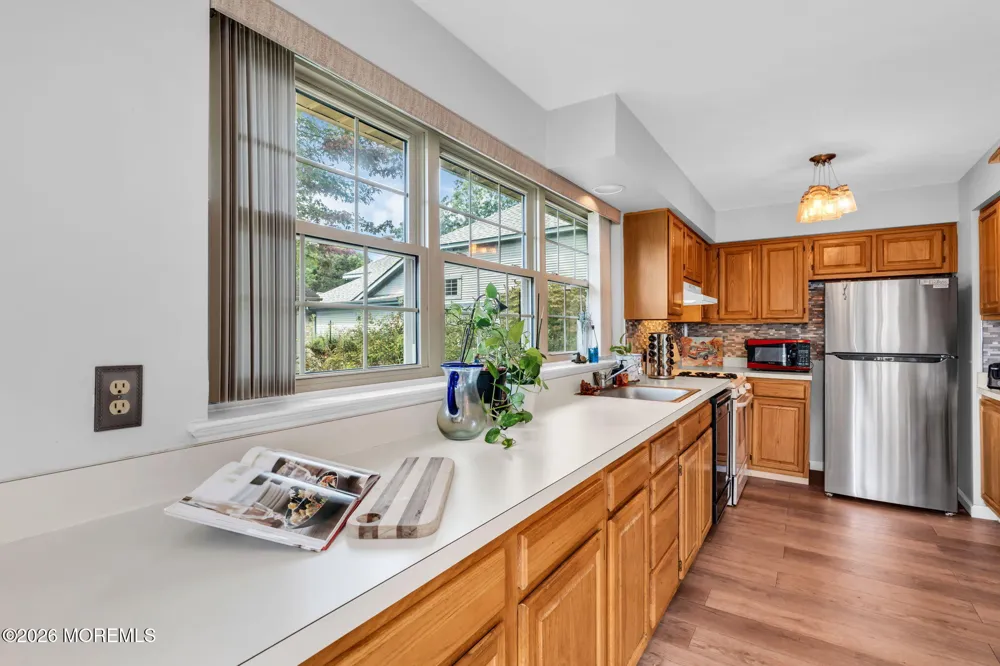 13 Sedgwick Square Jackson, NJ 08527