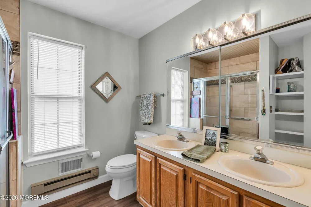 13 Sedgwick Square Jackson, NJ 08527