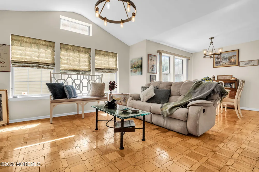 13 Sedgwick Square Jackson, NJ 08527