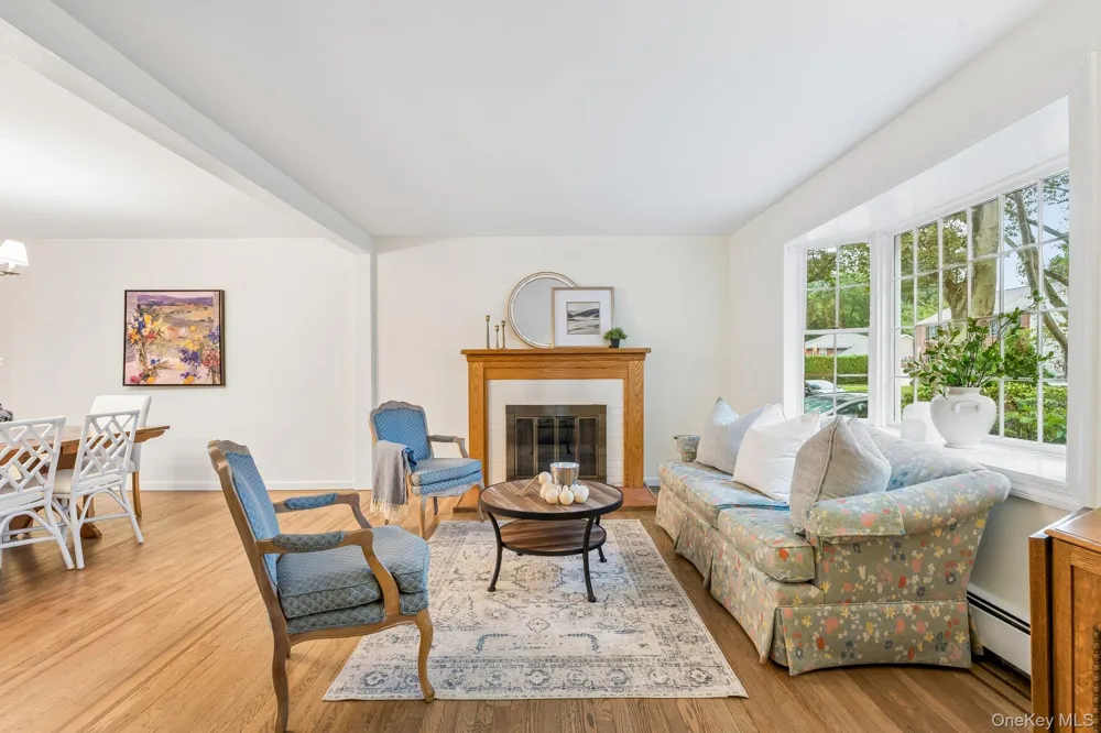 32 Cambridge Avenue Garden City, NY 11530