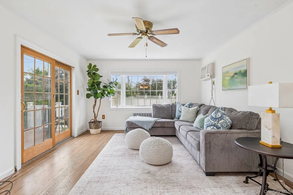 32 Cambridge Avenue Garden City, NY 11530