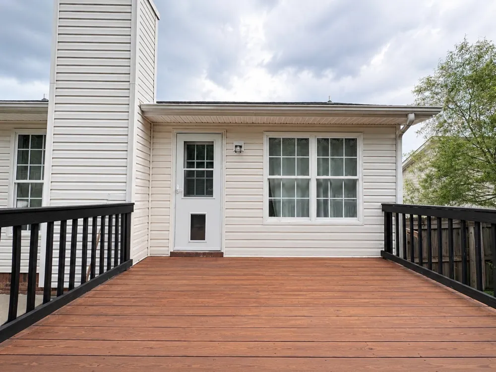 1023 Hedge Apple Dr Clarksville, TN 37040